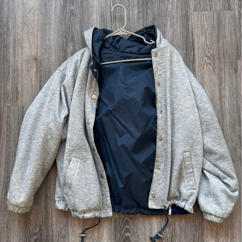 Reversible jacket size large